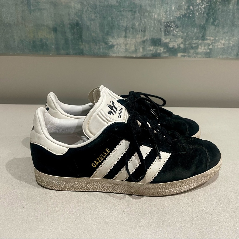 Adidas Originals Gazelle Men’s Running Shoe Black Athletic Sneaker Trainers Sz 8
